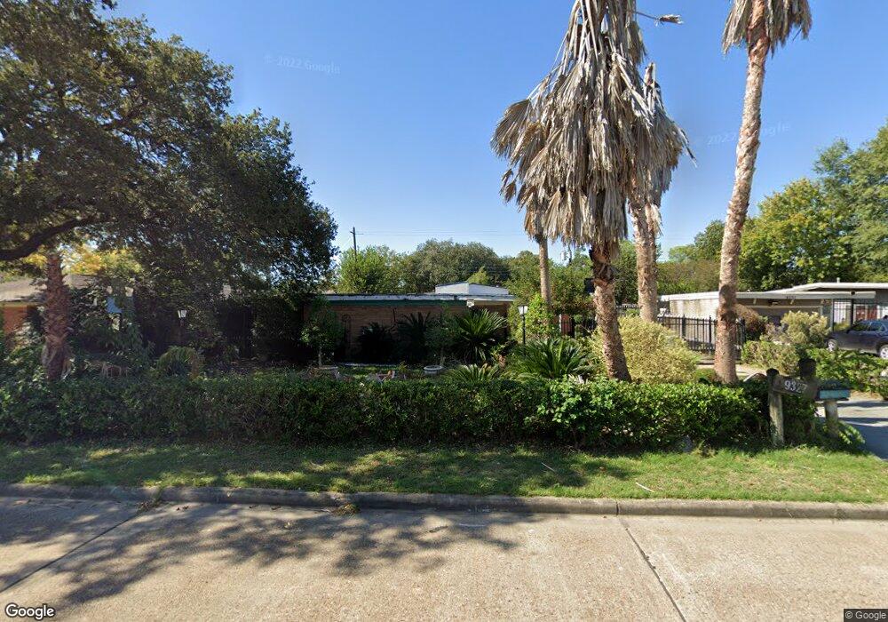 9327 Sunnywood Dr, Houston, TX 77088 - photo 1