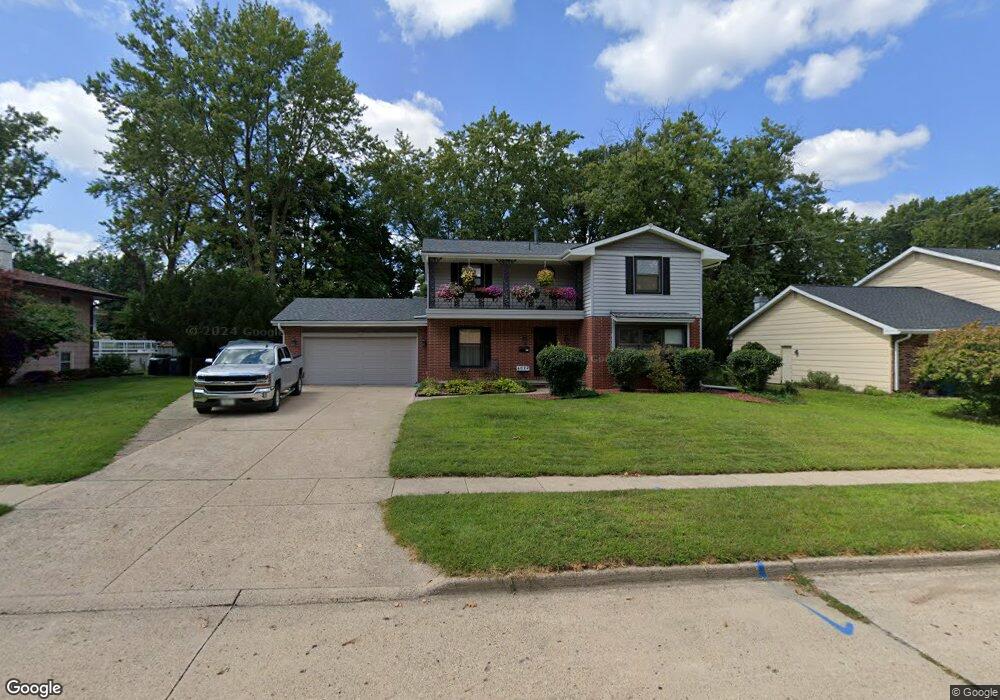 4022 45th St, Des Moines, IA 50310 - photo 1