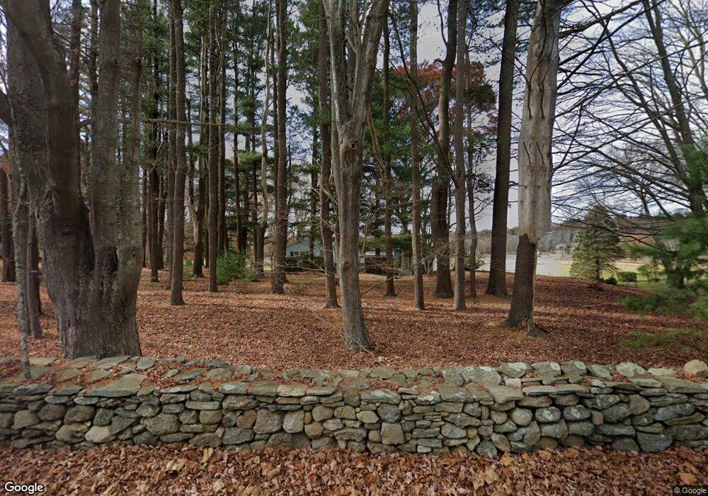 92 Buttonball Rd, Old Lyme, CT 06371 - photo 1