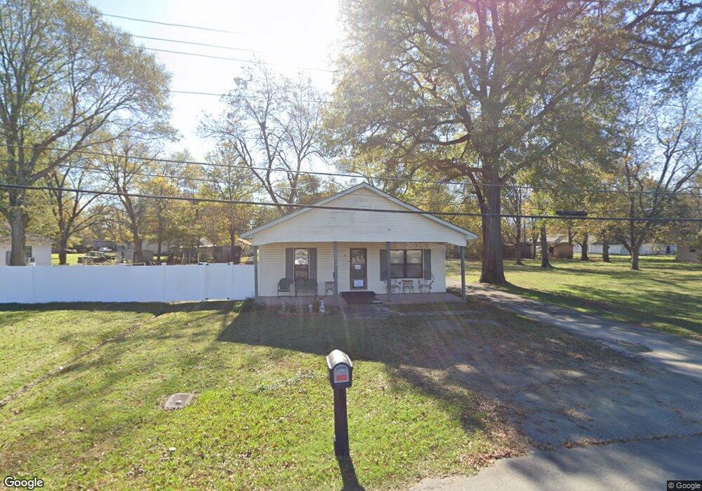 1002 E 7th St, Stuttgart, AR 72160 - photo 1