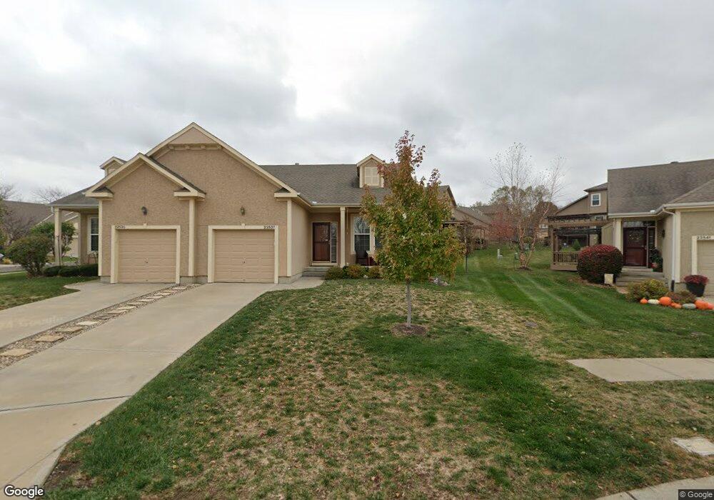 22537 W 72nd St, Shawnee, KS 66227 - photo 1