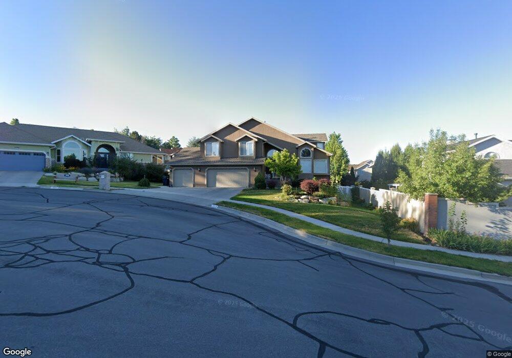 1214 E Twelve Pines Cir, Sandy, UT 84094 - photo 1