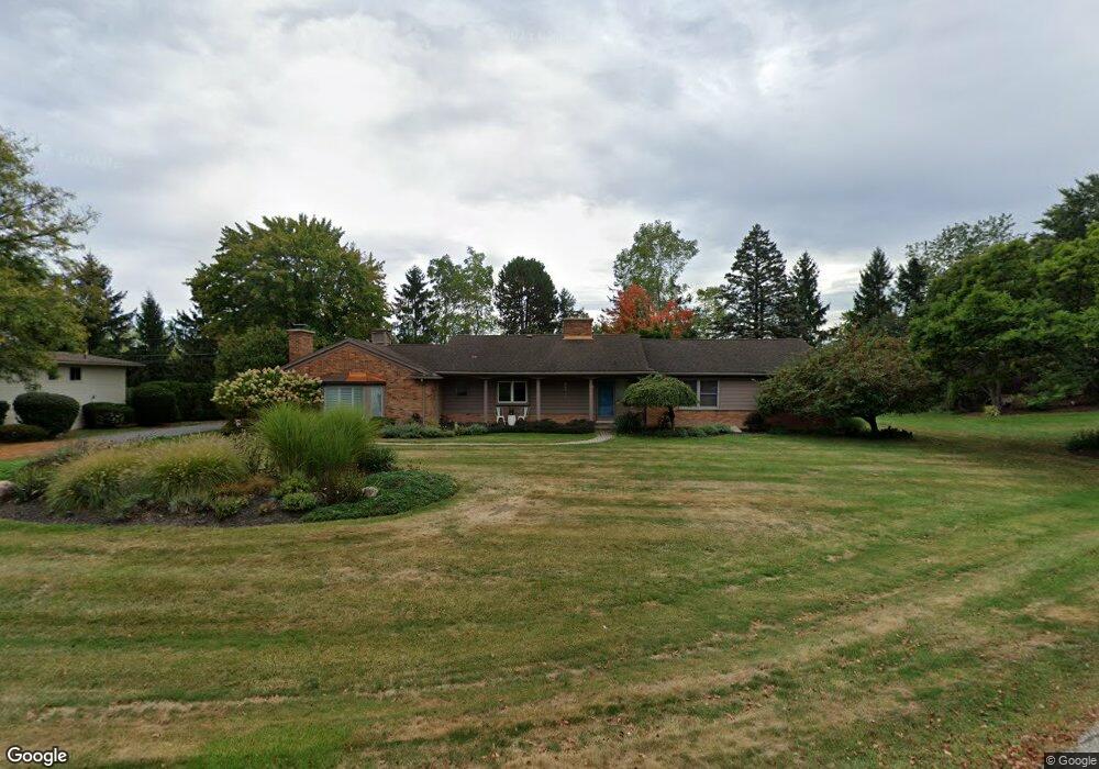 5373 Echo Rd, Bloomfield Hills, MI 48302 - photo 1