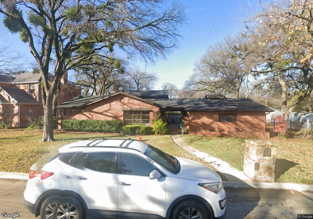 5125 Jennings Dr, North Richland Hills, TX 76180 - photo 1