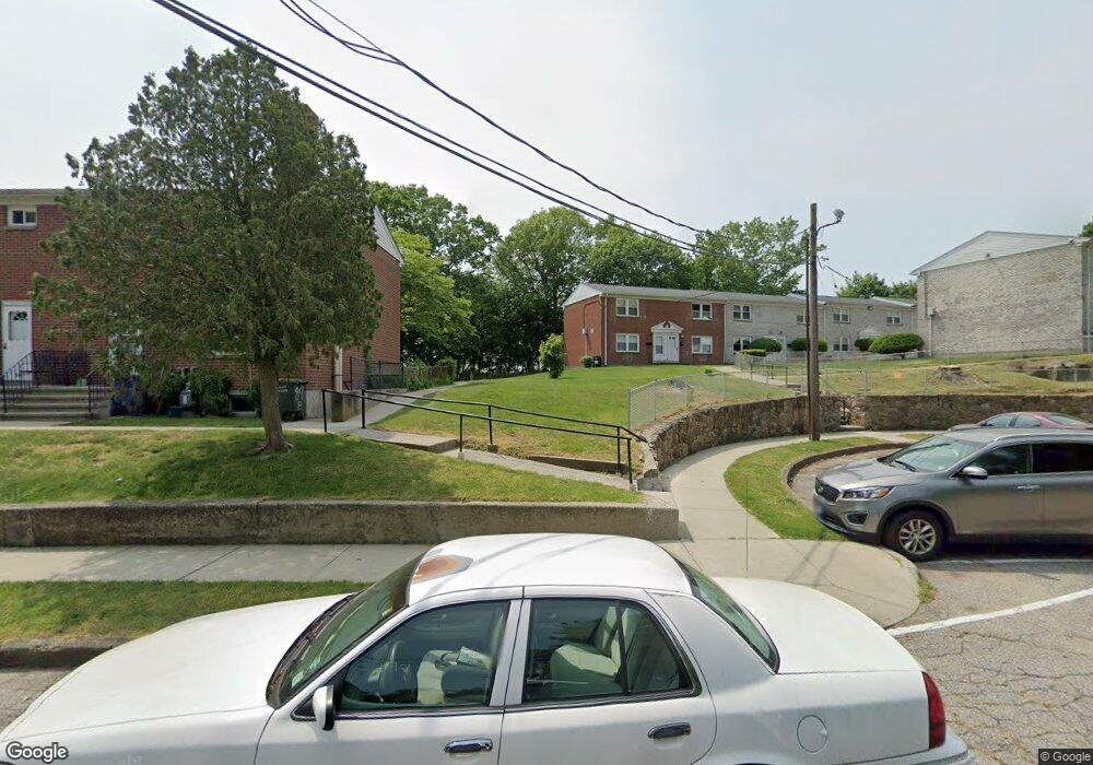 113 Karen Ct unit B, Bridgeport, CT 06606 - photo 1