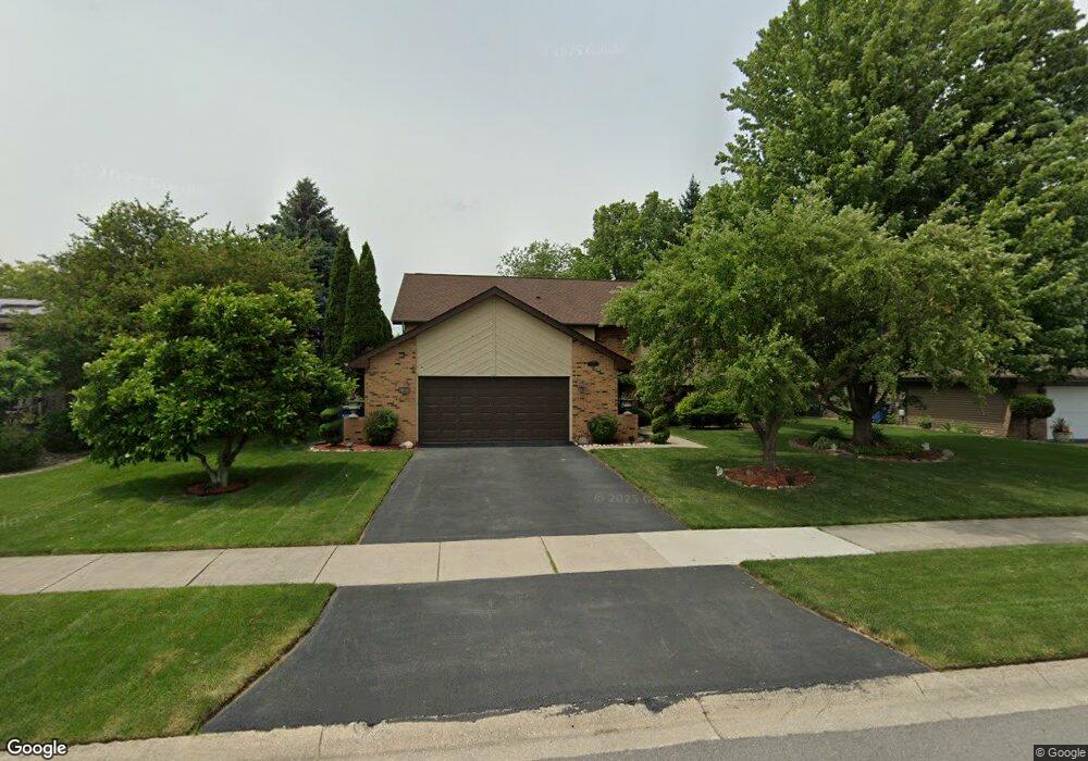 1524 Capri Ln, Dyer, IN 46311 - photo 1