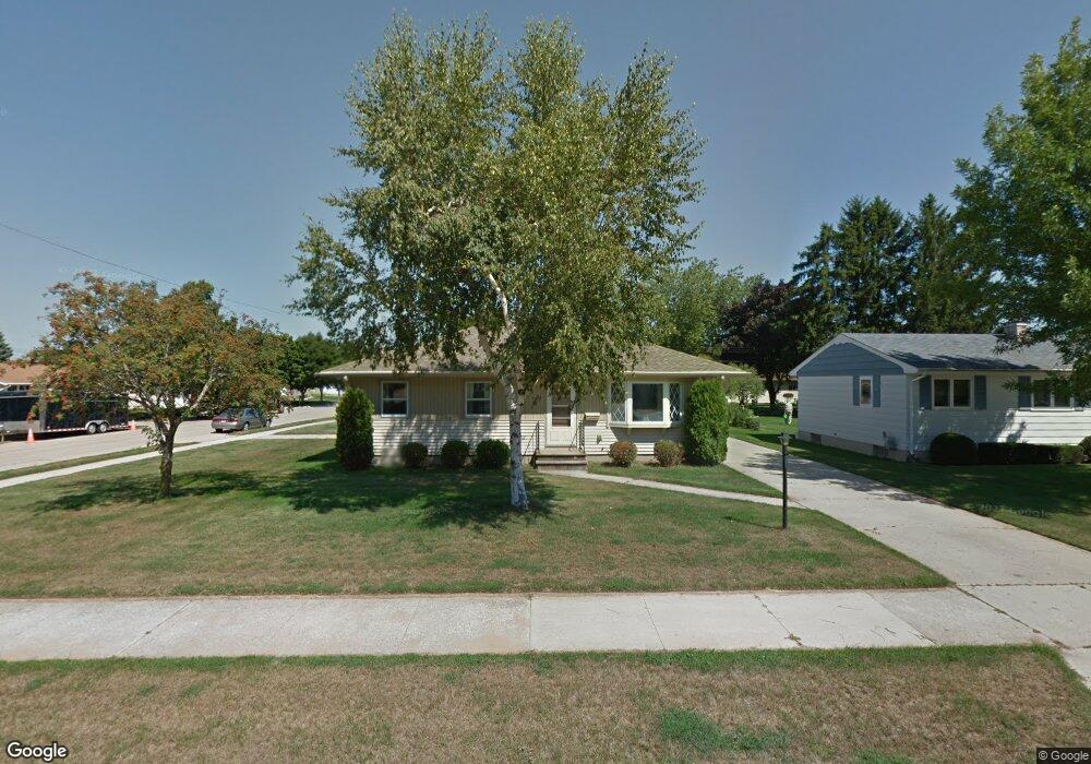 2538 37th St, Two Rivers, WI 54241 - photo 1