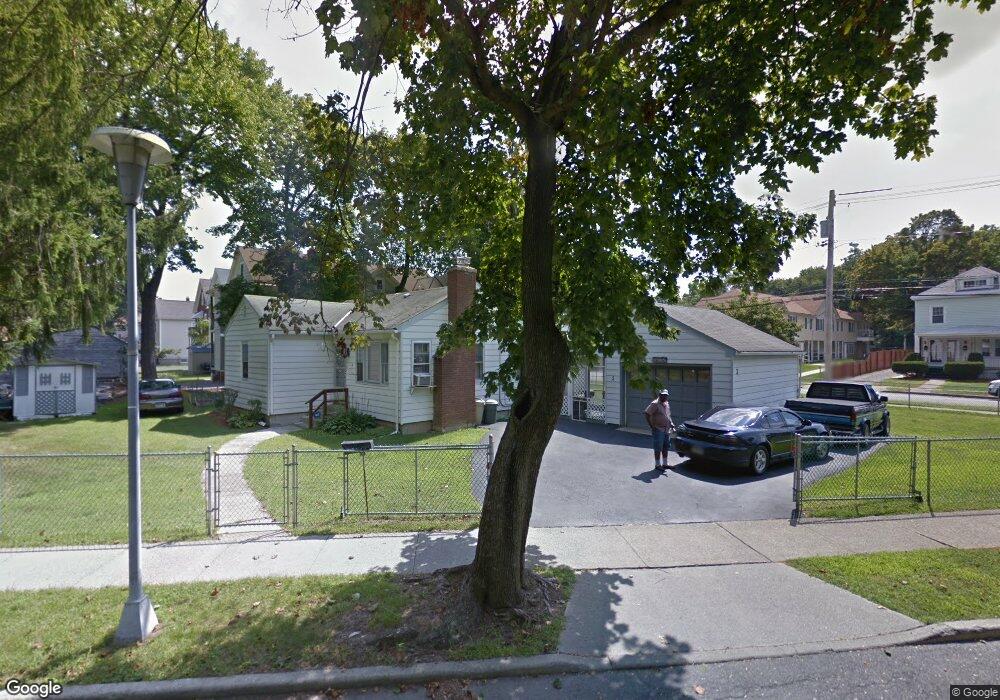 2 Lawrence Rd, Poughkeepsie, NY 12601 - photo 1