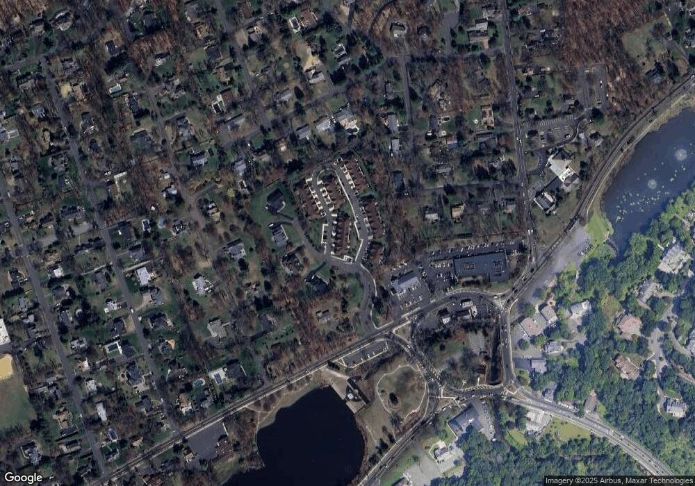 40 Schmidt Cir, Watchung, NJ 07069 - photo 1