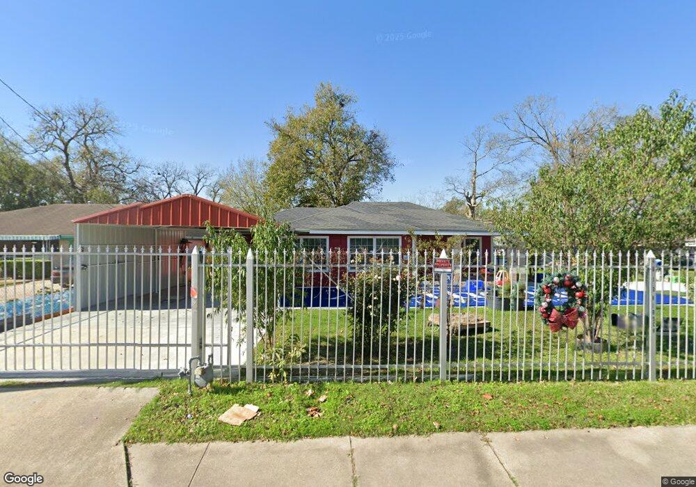 4913 Hirsch Rd, Houston, TX 77026 - photo 1