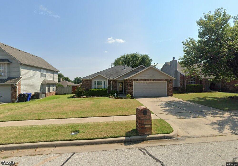 2521 W Mobile Place, Broken Arrow, OK 74011 - photo 1