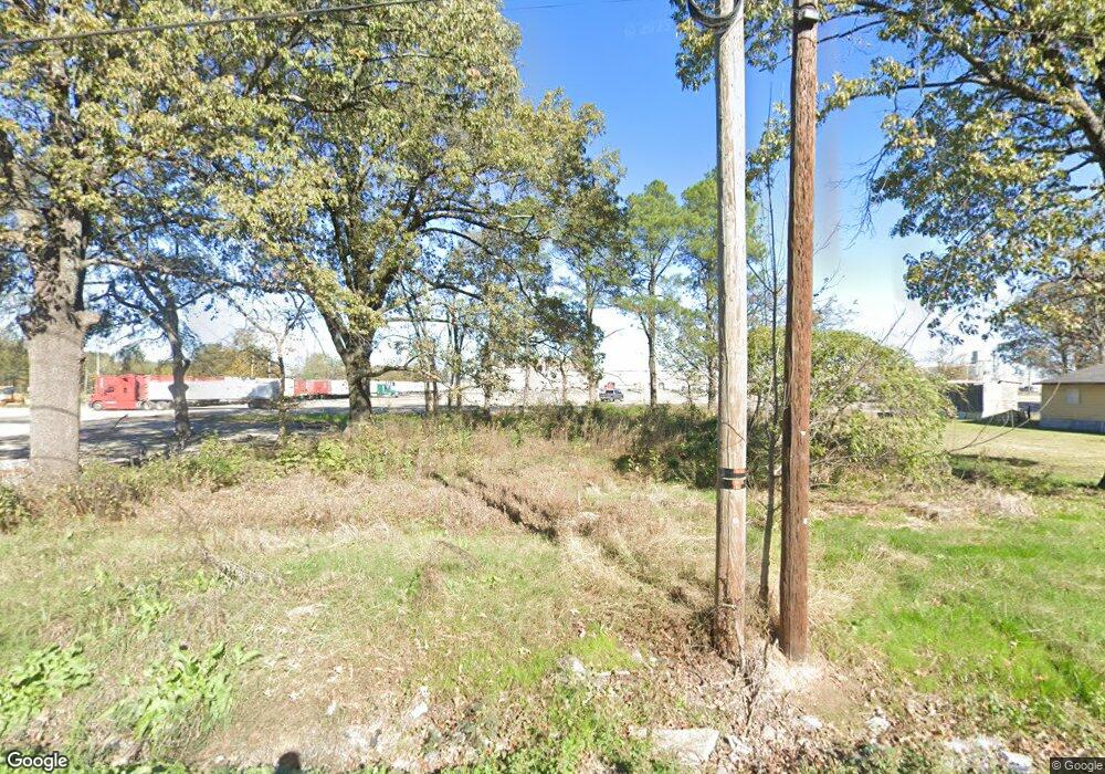 923 E Harrison St, Stuttgart, AR 72160 - photo 1