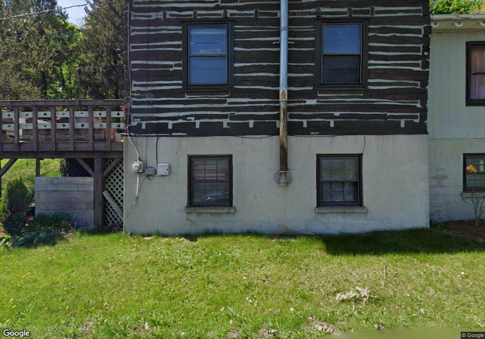 38 Penn St, Lenhartsville, PA 19534 - photo 1