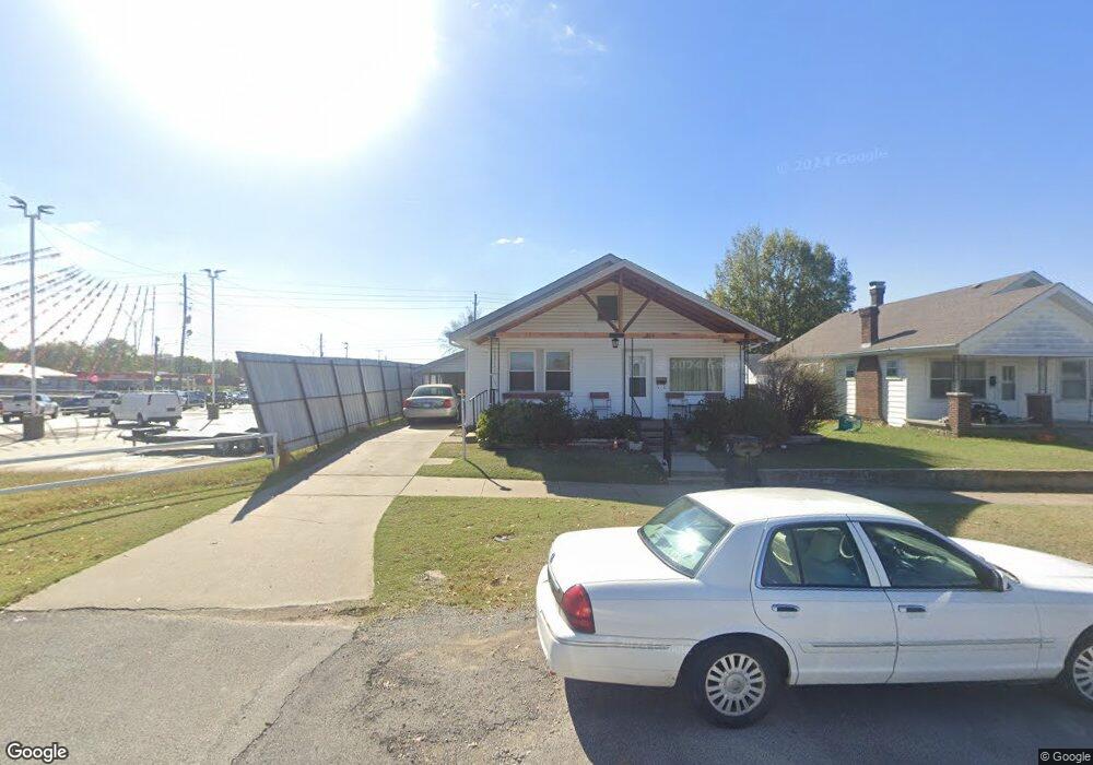 814 E 12th St, Okmulgee, OK 74447 - photo 1