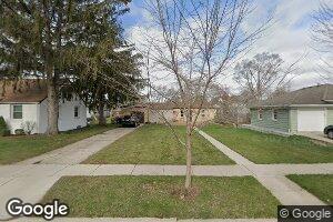 620 S 2nd St, West Dundee, IL 60118