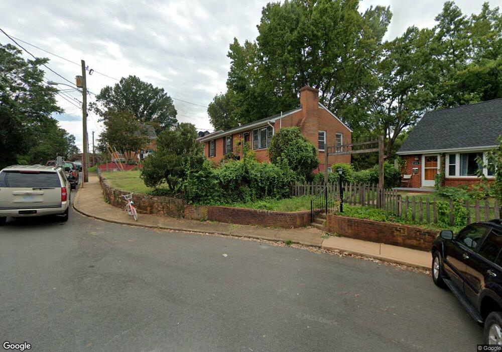 822 Valley View Cir, Charlottesville, VA 22902 - photo 1