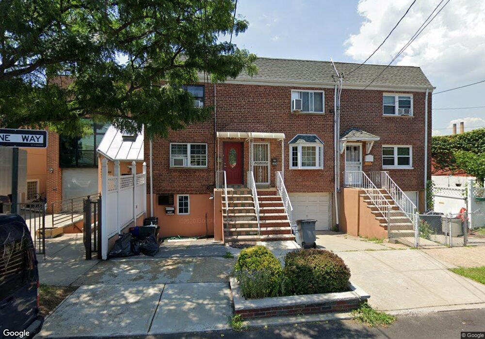 5324 61st St, Maspeth, NY 11378 - photo 1