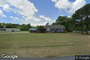 321 Grape Arbor Dr, Fayetteville, NC 28312