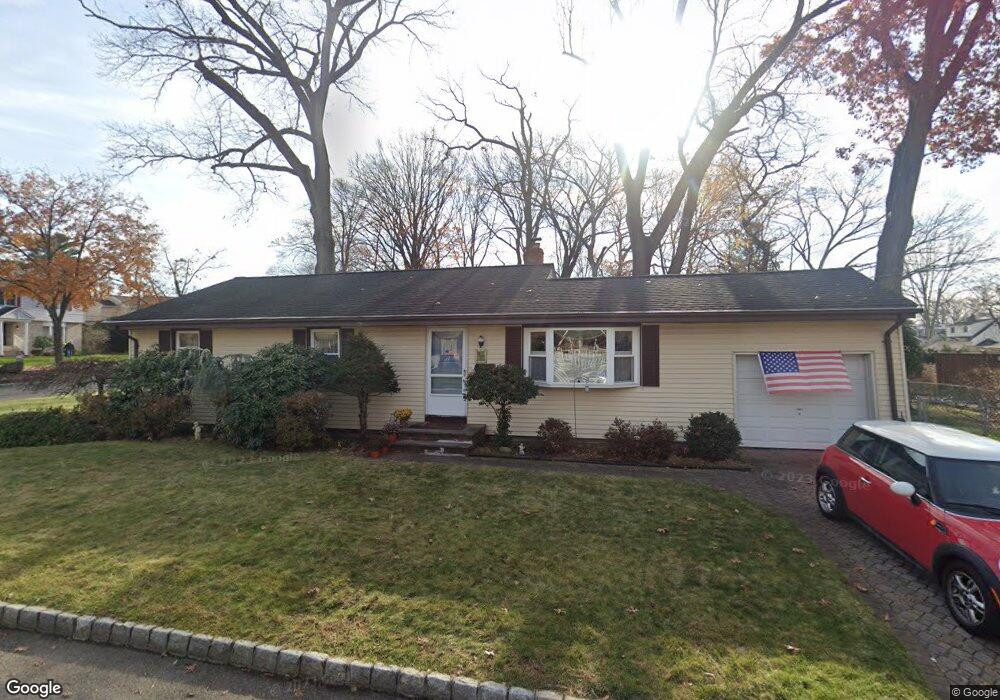 17 Bussell Ct, Dumont, NJ 07628 - photo 1