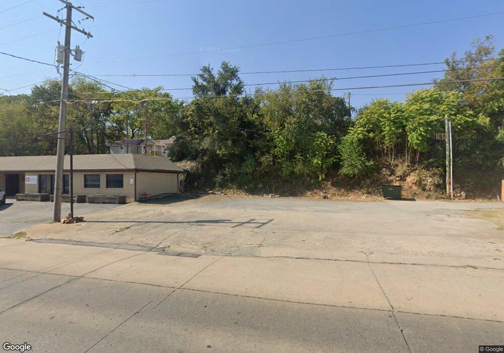 720 S Muskogee Ave, Tahlequah, OK 74464 - photo 1