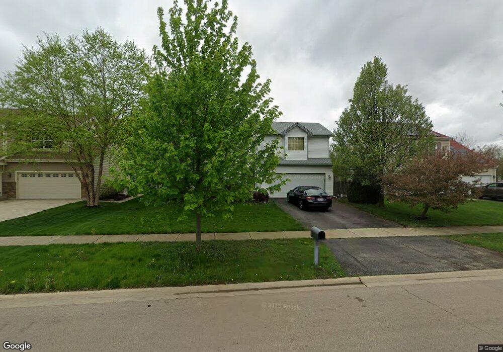 1080 N Commonwealth Ave, Aurora, IL 60506 - photo 1