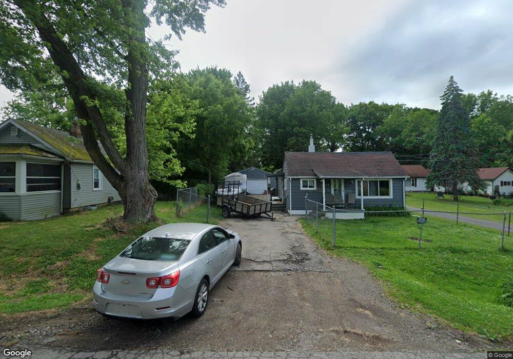 3277 Huggins Ave, Flint, MI 48506 - photo 1