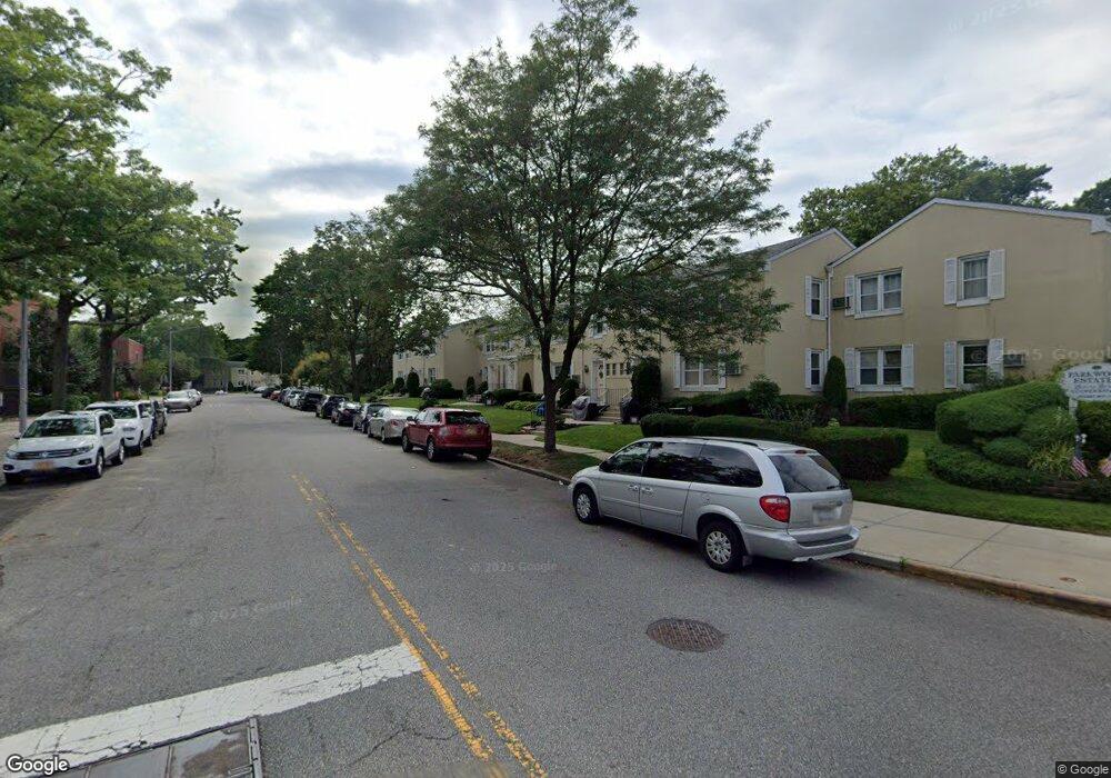 25231 72nd Ave unit 2, Bellerose, NY 11426 - photo 1