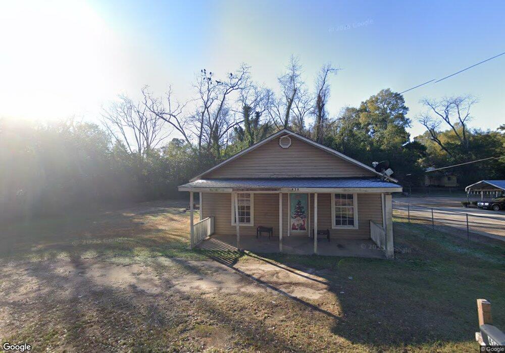 430 Columbia St, Bainbridge, GA 39819 - photo 1