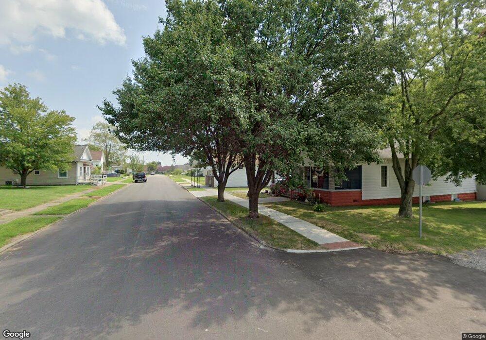 513 W 3rd St, Bicknell, IN 47512 - photo 1