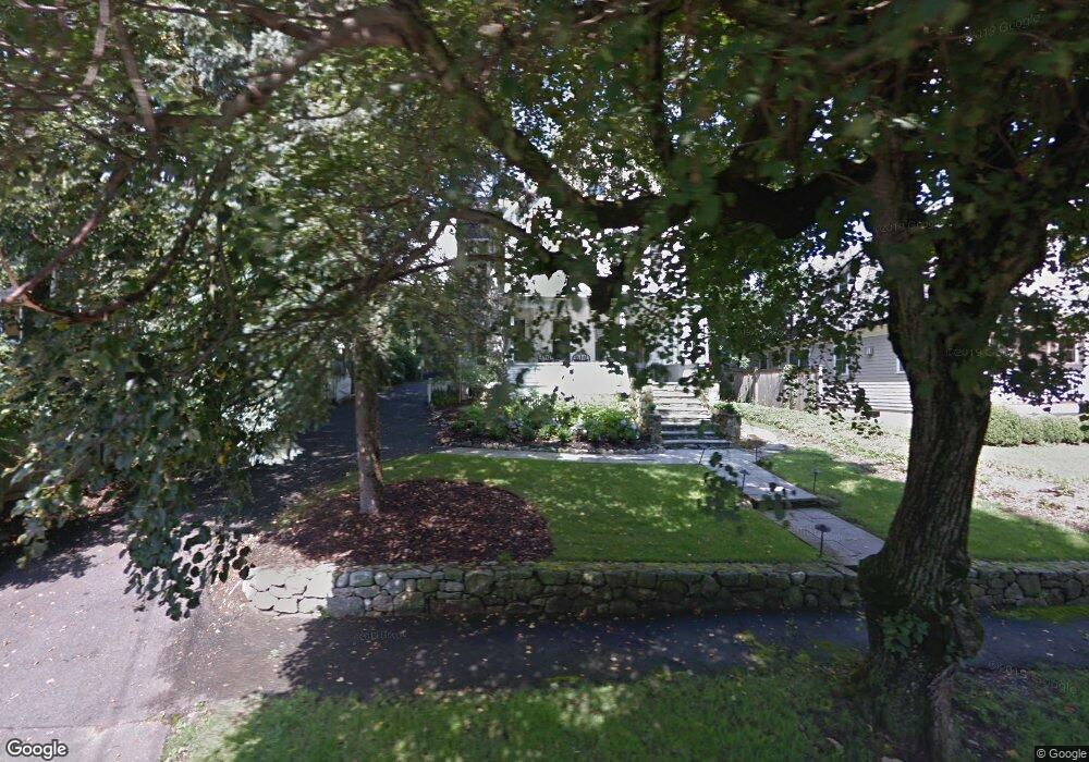 42 Hoyt St, New Canaan, CT 06840 - photo 1