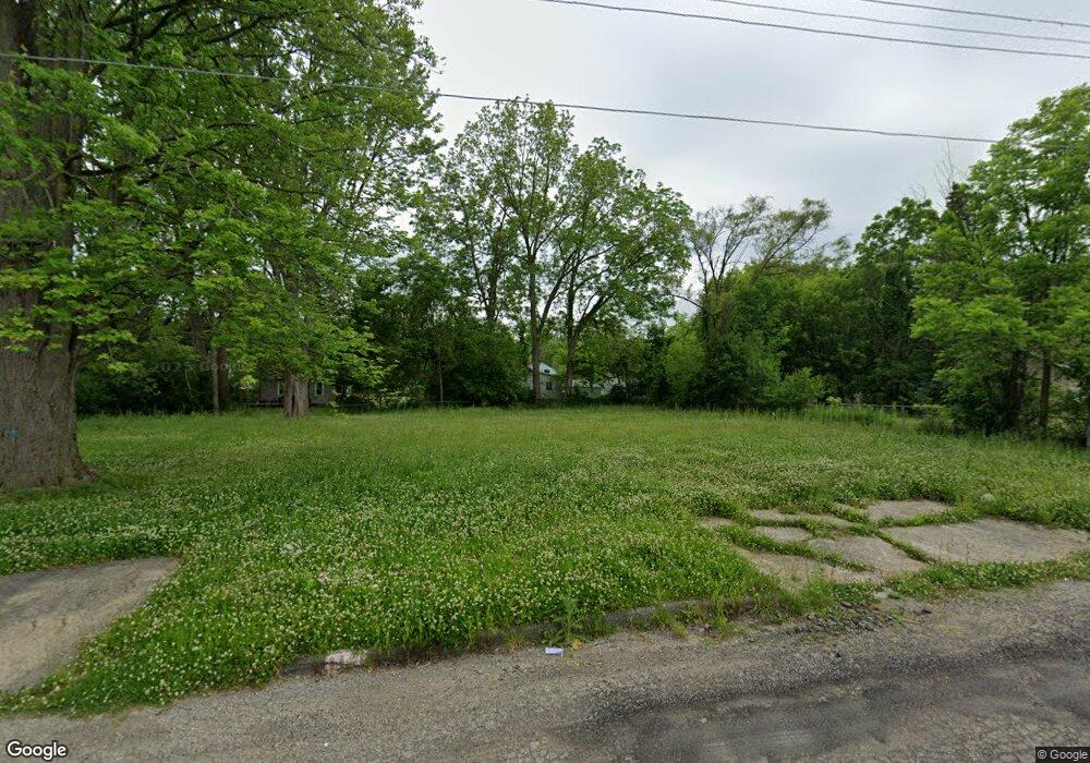 1151 Knickerbocker Ave, Flint, MI 48505 - photo 1