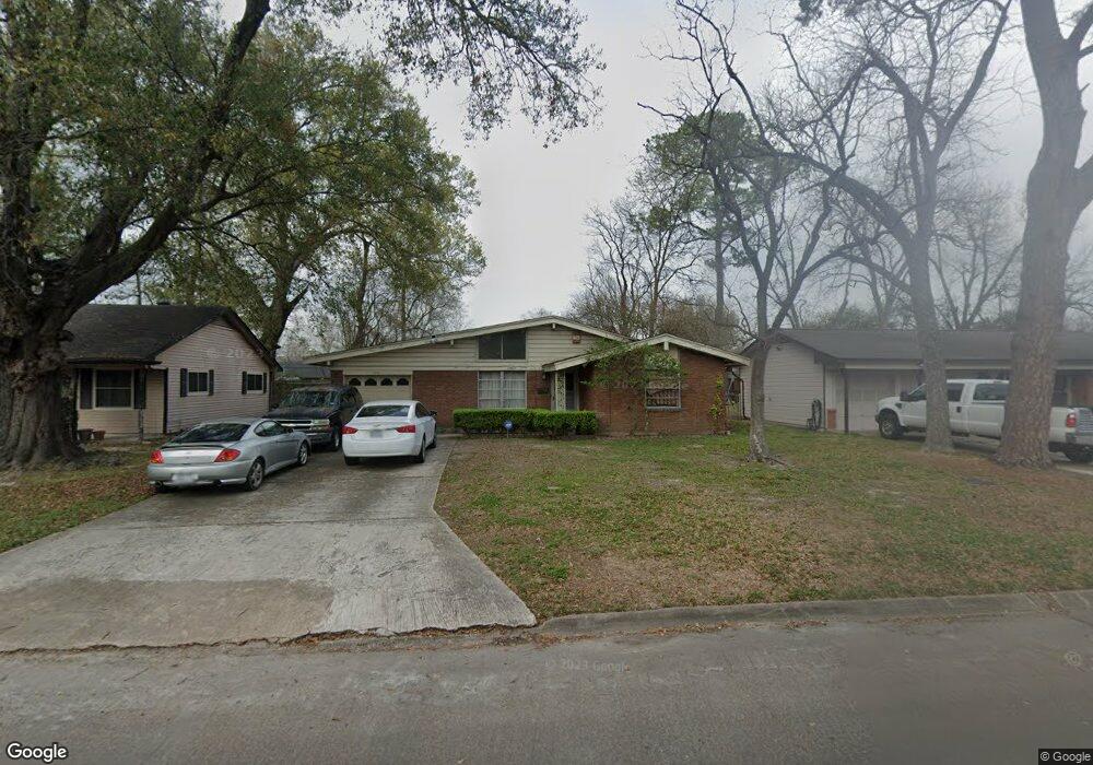546 W Troy Rd, Houston, TX 77091 - photo 1