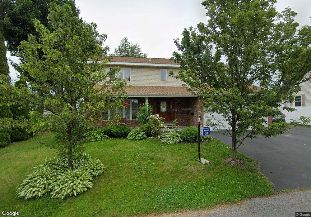 6 Grapevine Place, Latham, NY 12110 - photo 1