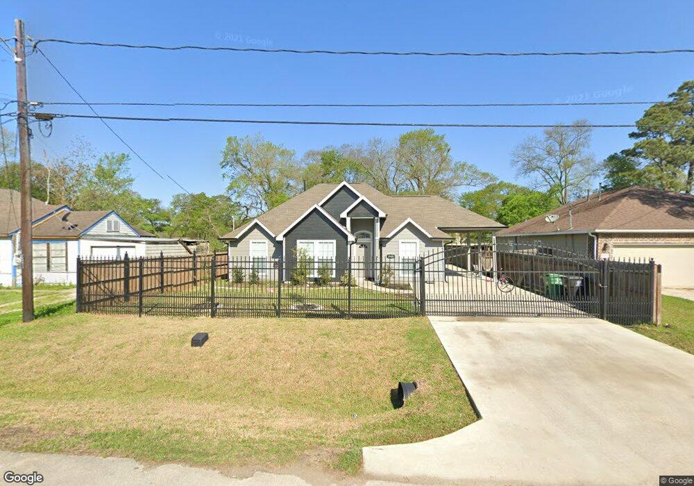 8605 Lanewood Dr, Houston, TX 77016 - photo 1