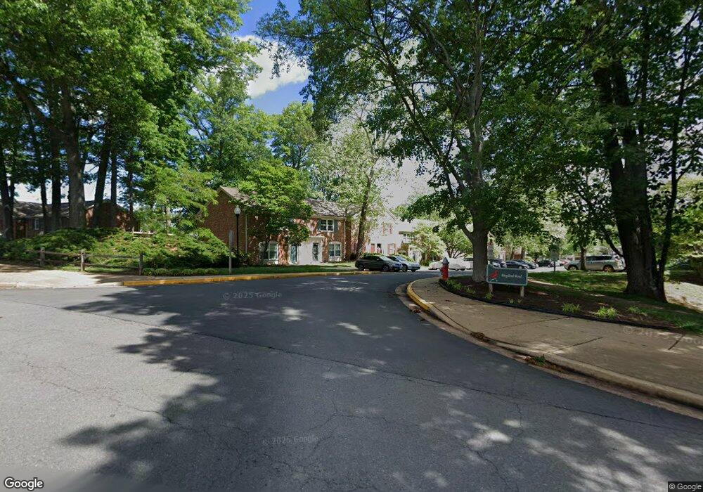 5924 Kingsford Rd unit 359, Springfield, VA 22152 - photo 1