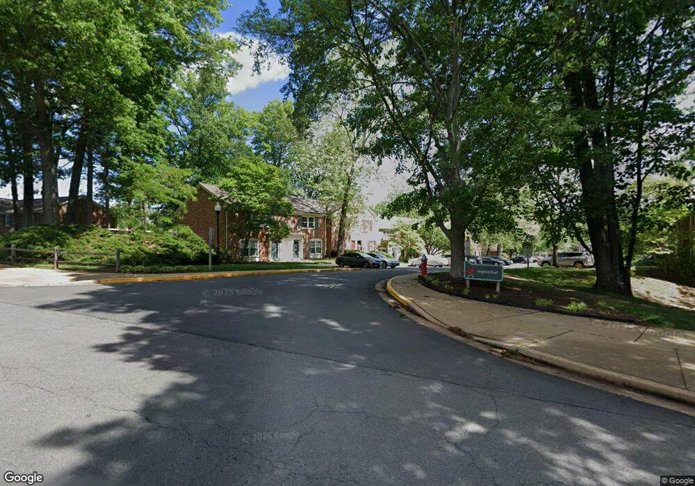 5922 Kingsford Rd unit 358, Springfield, VA 22152 - photo 1