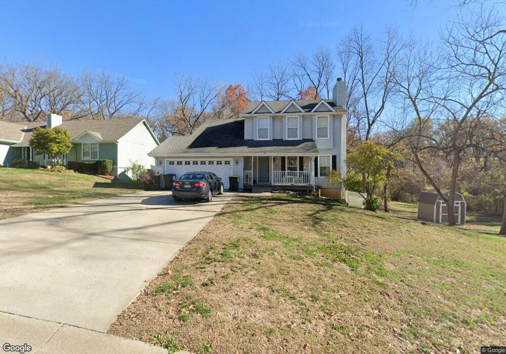 916 N 4th St, Lansing, KS 66043 - photo 1