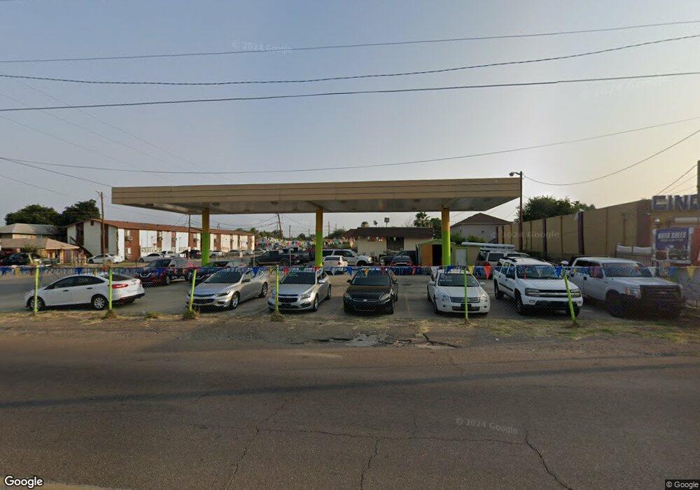 702 Market St, Laredo, TX 78040 - photo 1