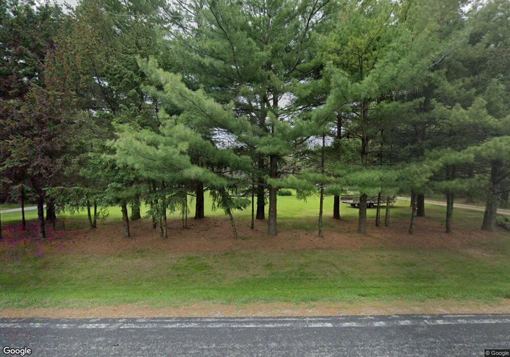 6893 Glacier Dr, West Bend, WI 53090 - photo 1