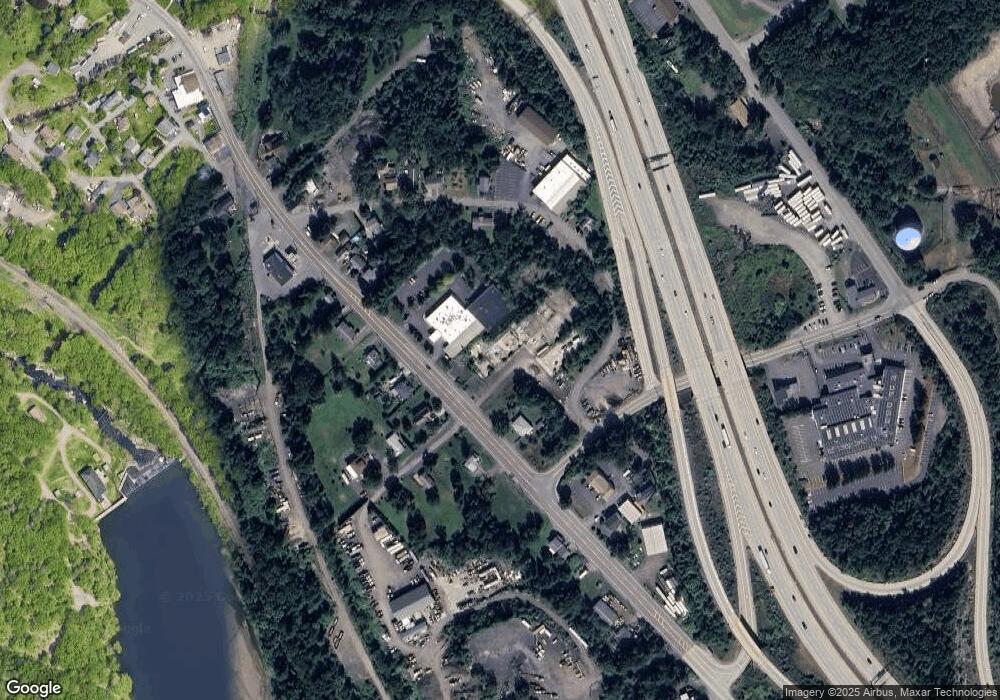 1325 E Drinker St, Dunmore, PA 18512 - photo 1