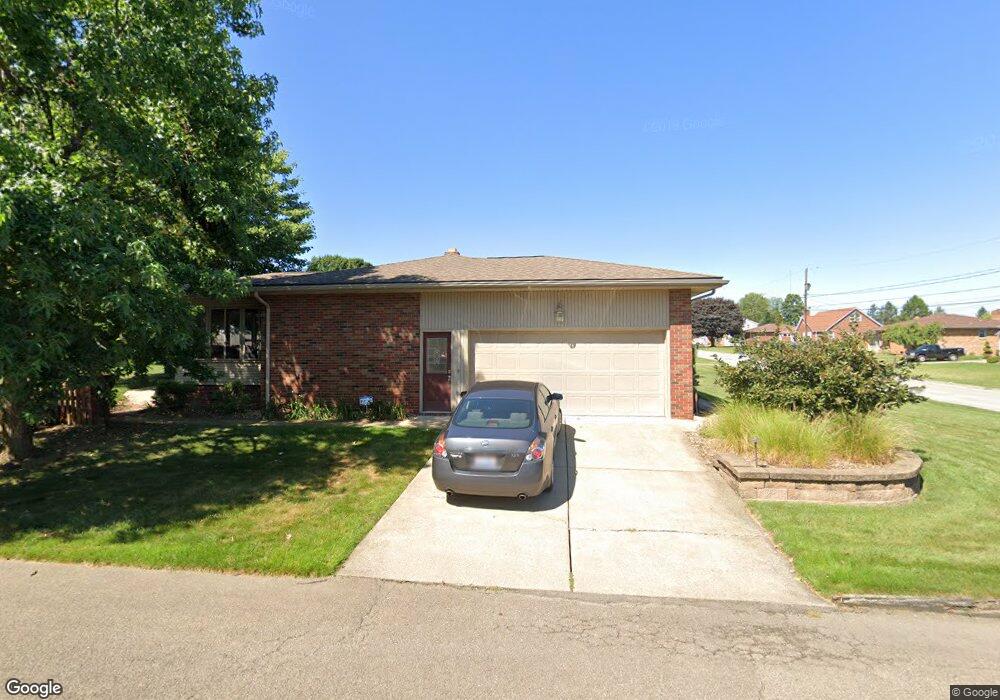 552 W Harvey St, Struthers, OH 44471 - photo 1