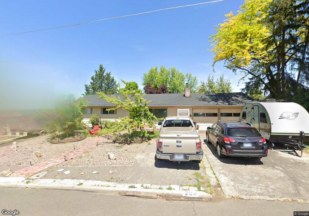 203 Kings Way, Central Point, OR 97502 - photo 1