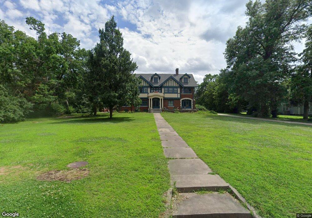 1130 E Euclid St, McPherson, KS 67460 - photo 1