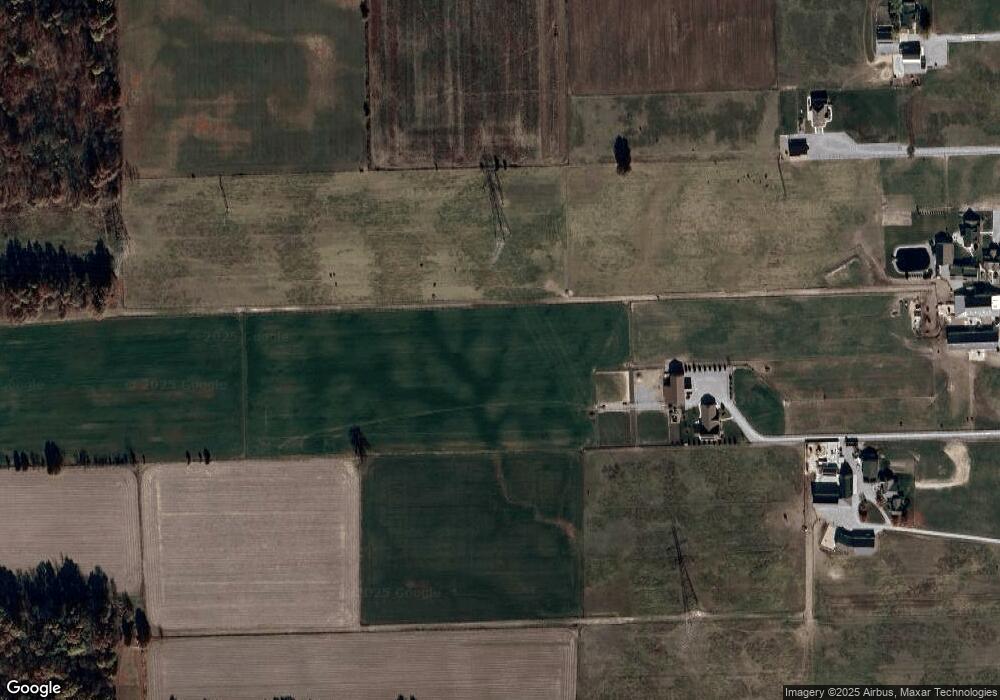 9333 Ricker Rd, Grabill, IN 46741 - photo 1