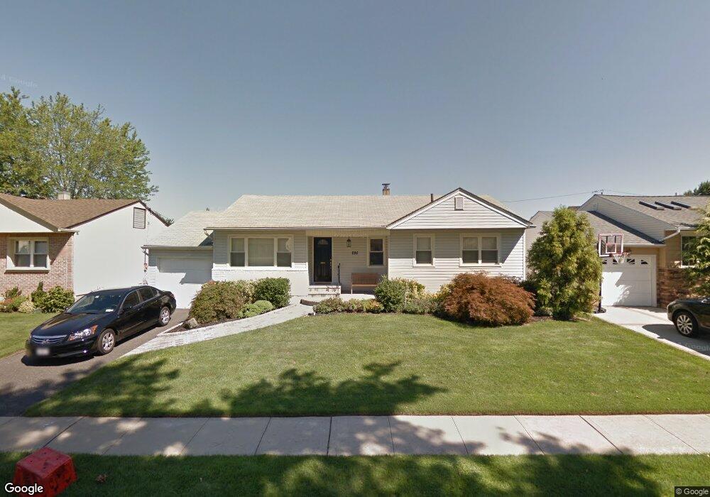 686 Plato St, Franklin Square, NY 11010 - photo 1