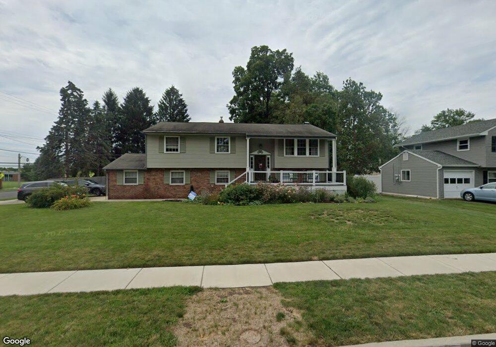 21 Lions Dr, Morrisville, PA 19067 - photo 1