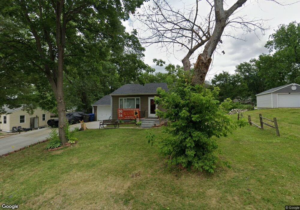 2315 SE 5th St, Des Moines, IA 50315 - photo 1