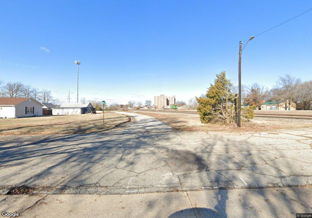 515 S Central Ave, Parsons, KS 67357 - photo 1
