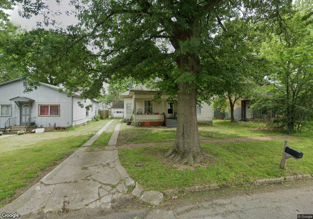 1726 Dirr Ave, Parsons, KS 67357 - photo 1