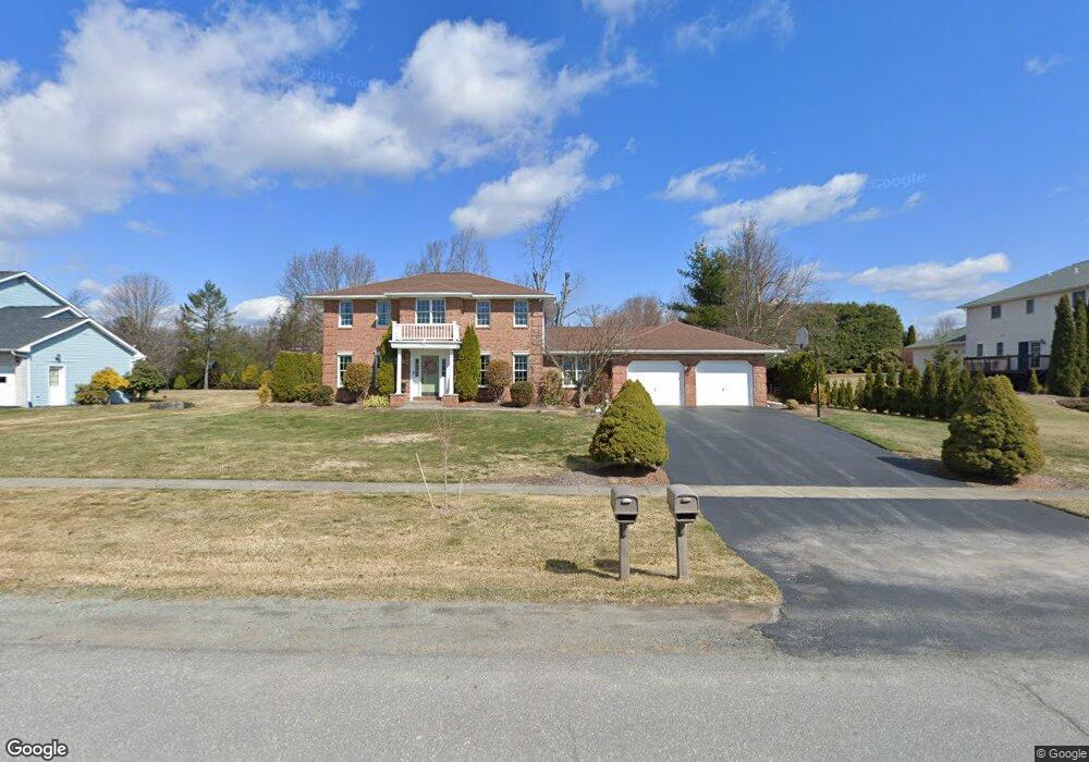 910 Greenfield Rd, Moscow, PA 18444 - photo 1